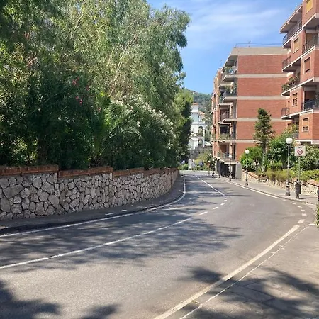 La Reginella Apartment *